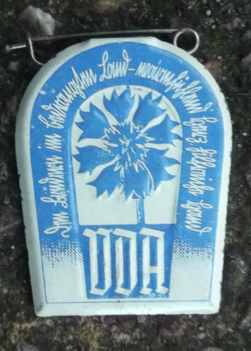 German Third Reich WHW DDA Tinnie Pin Badge