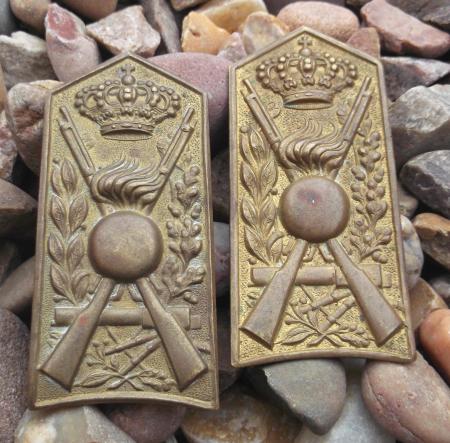 Italian Army WW2 Infantry Machine Gunner Shoulder Epaulette Badges Pair Italy