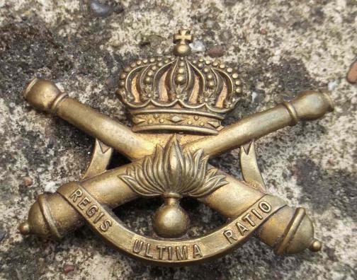 Vintage Belgian Army Artillery Brass Cap Badge Belgium