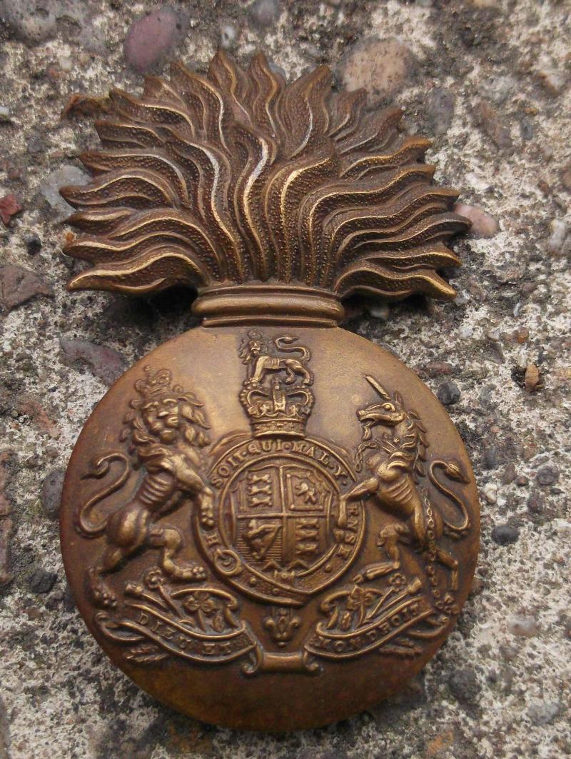 British Army Royal Scots Fusiliers Glengarry Cap Badge EIIR