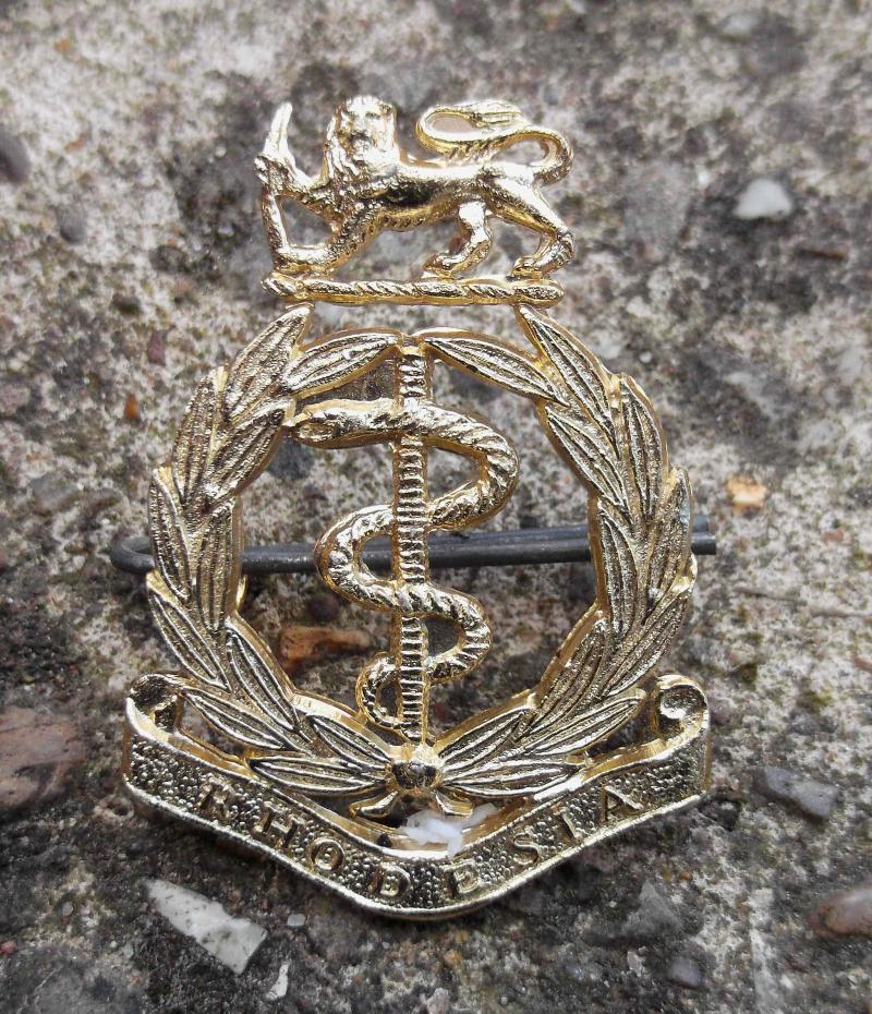 Rhodesian Army Medical Corps Cap Badge Rhodesia