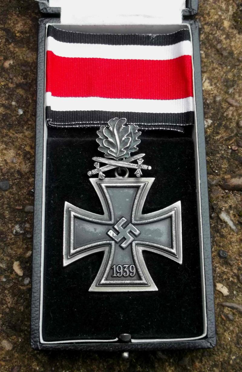 German 1939 Knights Cross with Oakleaves Reproduction