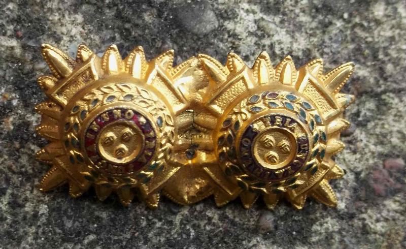 British Army Lieutenants Rank Pips Sweetheart Brooch