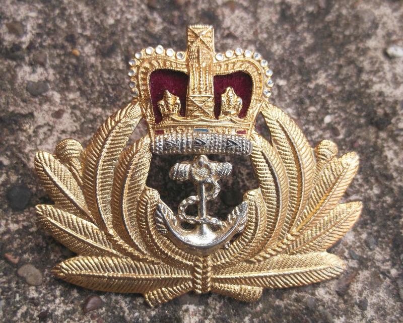 British Royal Navy Officer Pattern Cap Beret Badge EIIR