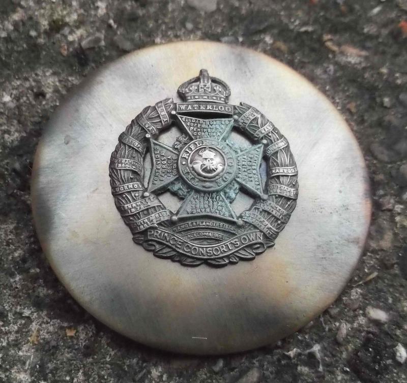 British Army Rifle Brigade Piper Badge Kings Crown