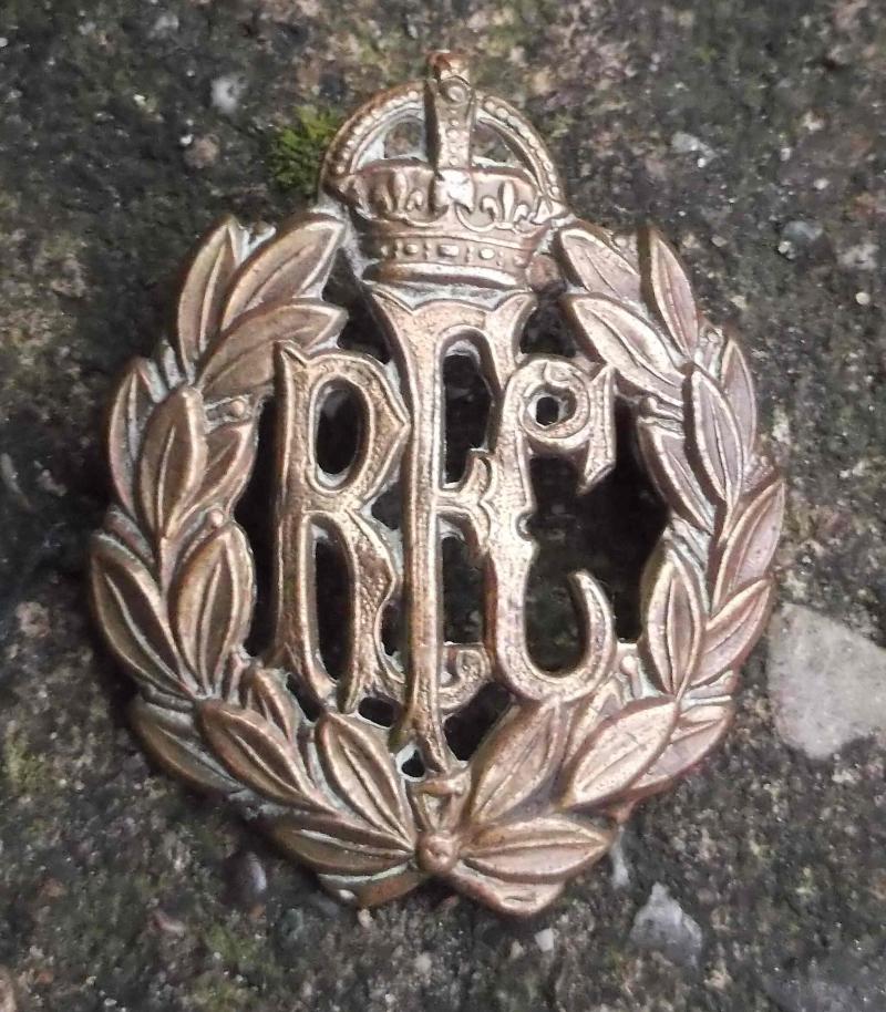 British Army WW1 RFC Royal Flying Corps Cap Badge