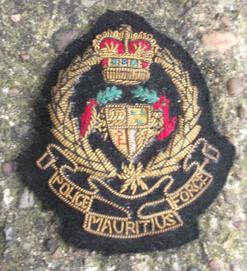 Mauritius Police Senior Officers Cap Badge British Commonwealth EIIR