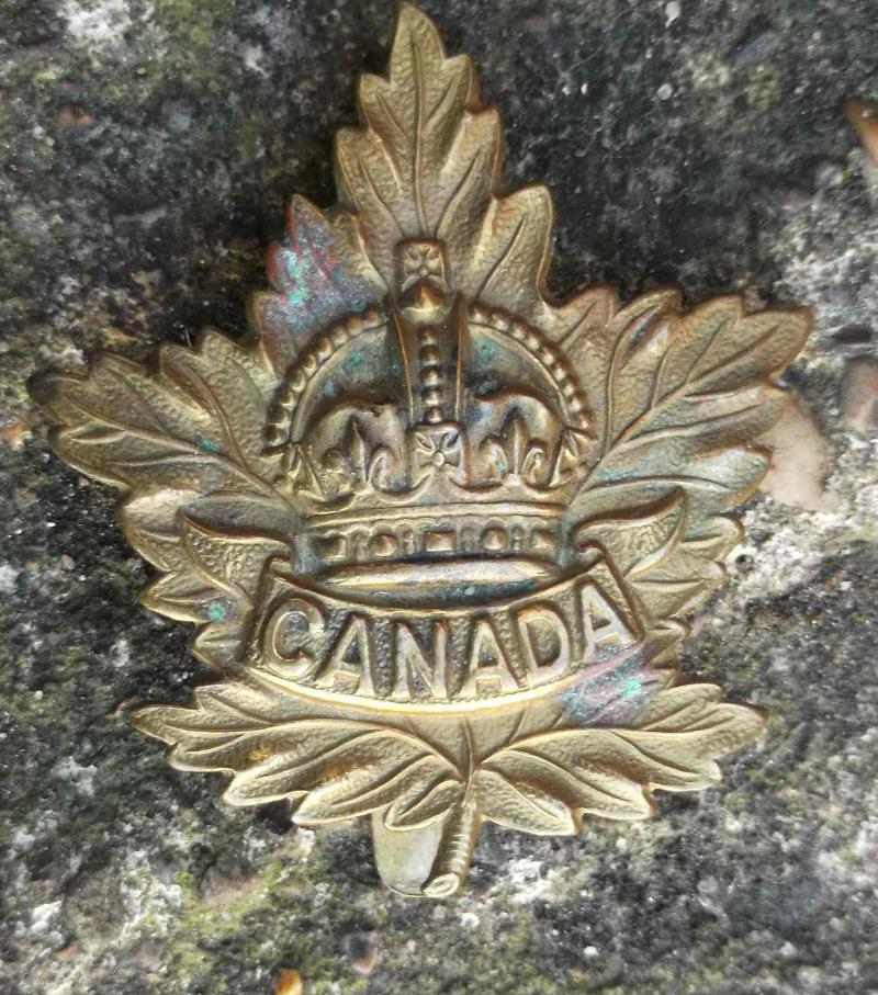 Canadian Army Overseas Cap Badge WW2 Era Canada
