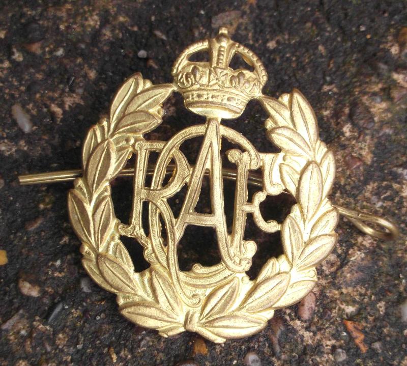 RCAF Cap Badge Kings Crown Royal Canadian Airforce