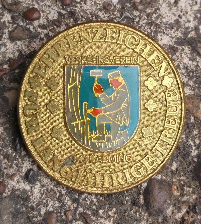 Vintage Swiss Tourist Metal Lapel  Pin Badge
