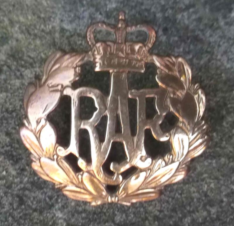 British RAF Cap Badge EIIR Well Used Royal Air Force